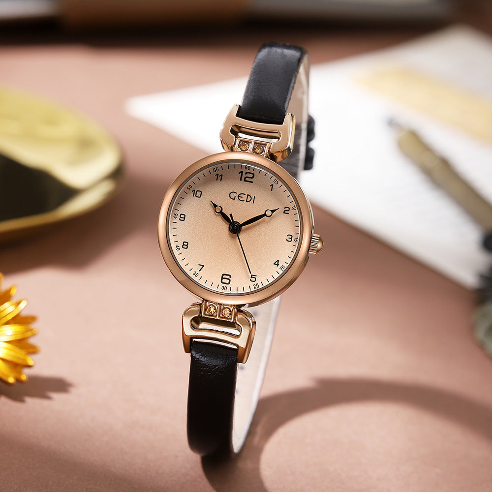 Amélie Vintage Gold Watch