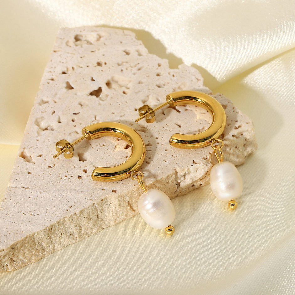 Isolde Pearl Earrings