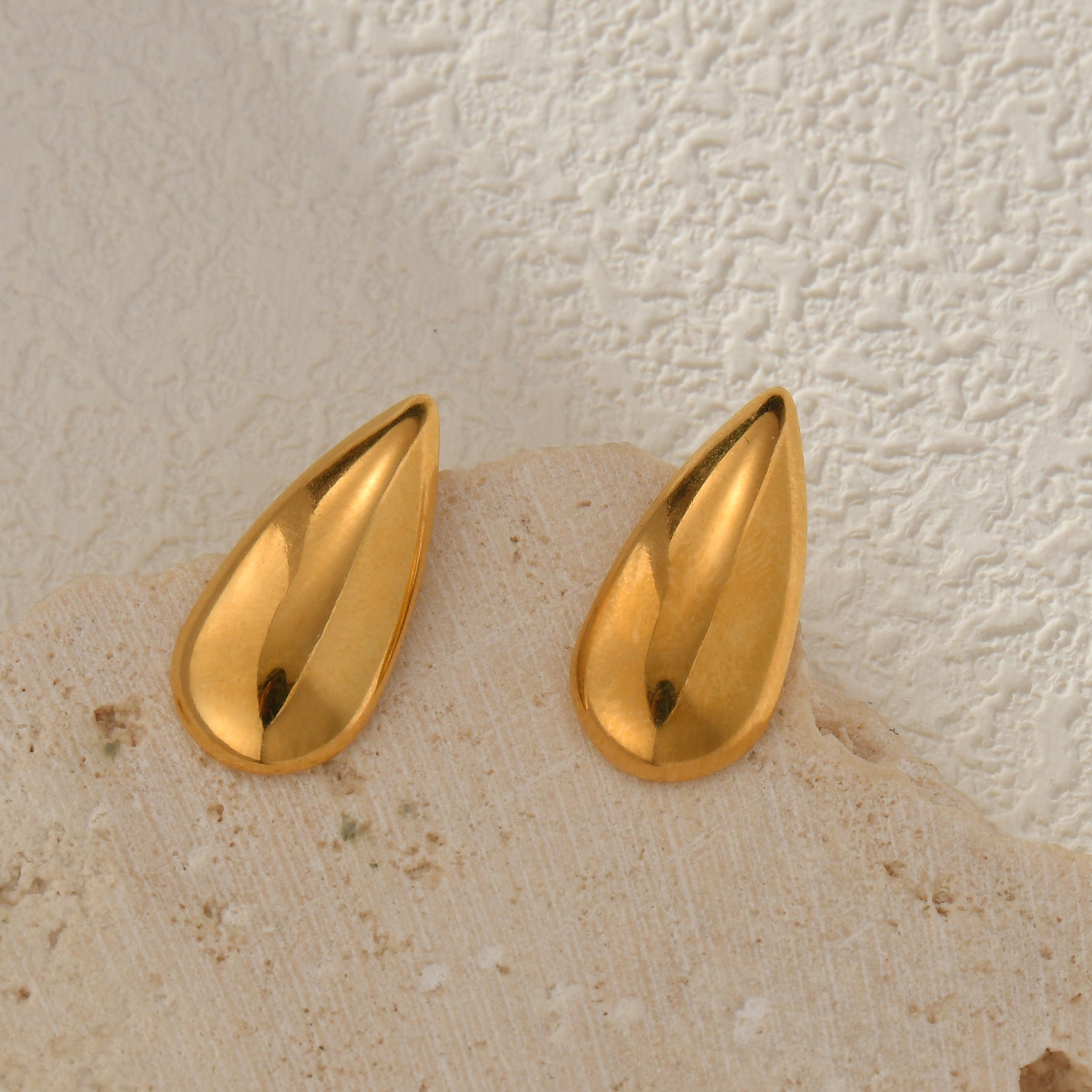 Isola Drop Earrings