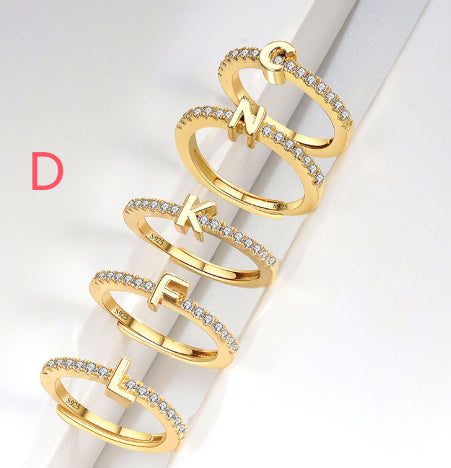 Ring med initialbokstav