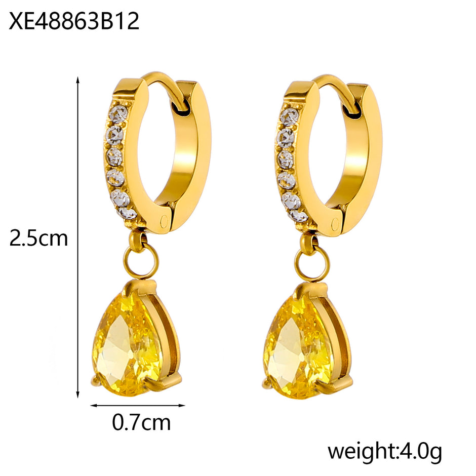 Örhängen med födelsesten