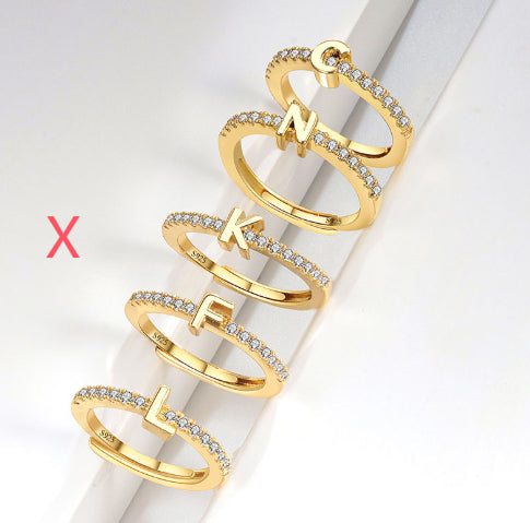 Ring med initialbokstav