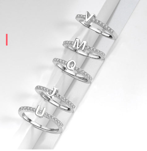 Ring med initialbokstav