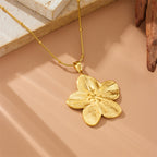 Solea Bloom Necklace