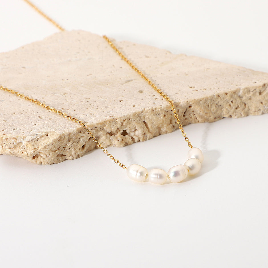 Pearl Pendant Necklace